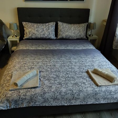 Nice Apartments Прага Экстерьер фото