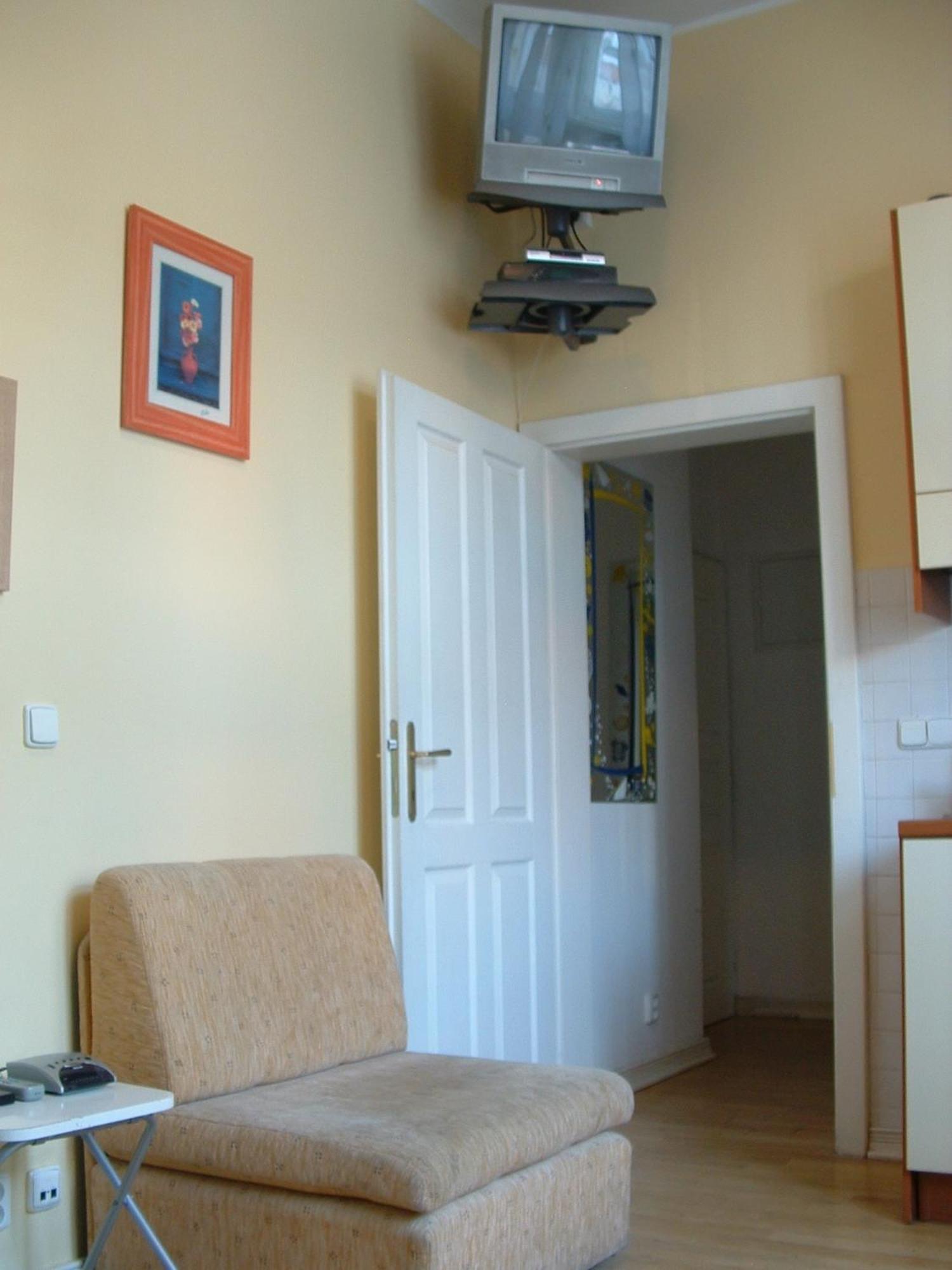 Nice Apartments Прага Экстерьер фото